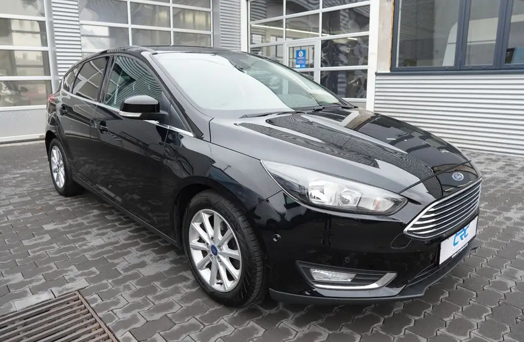 Photo 1 : Ford Focus 2016 Petrol