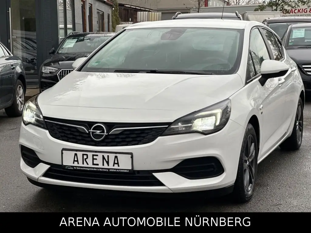 Photo 1 : Opel Astra 2020 Essence