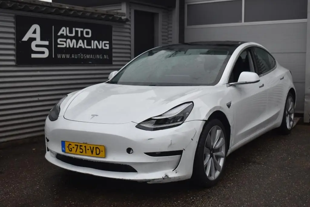 Photo 1 : Tesla Model 3 2019 Non renseigné