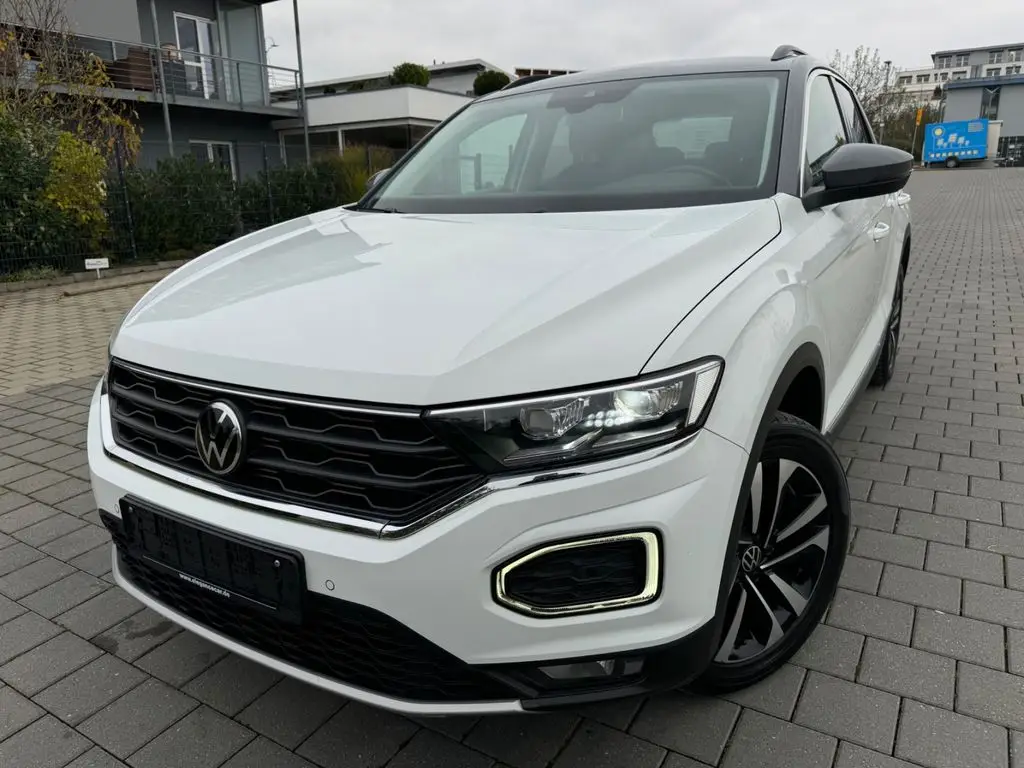 Photo 1 : Volkswagen T-roc 2021 Essence