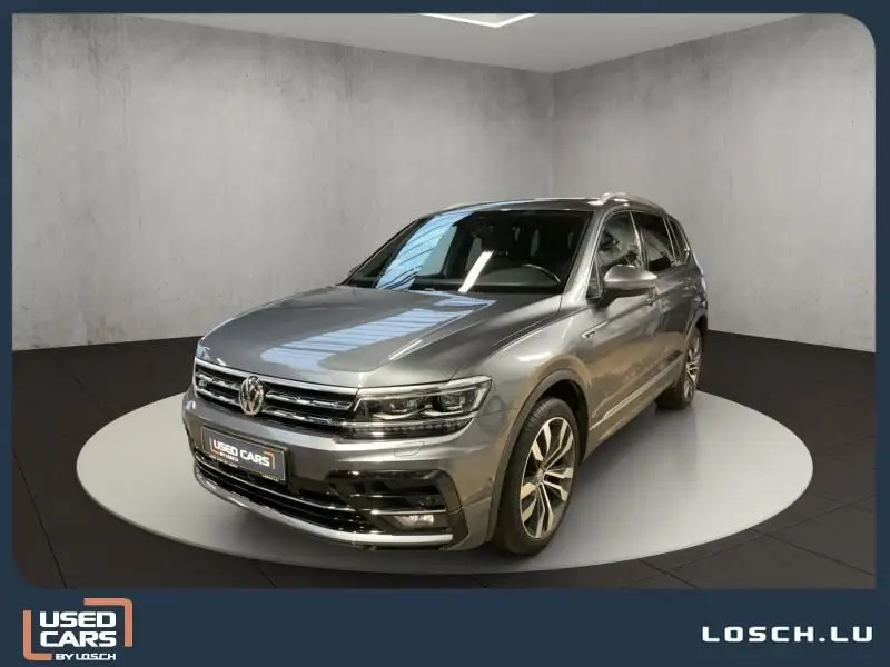 Photo 1 : Volkswagen Tiguan 2020 Essence