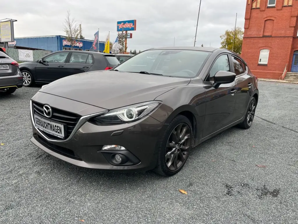 Photo 1 : Mazda 3 2016 Petrol