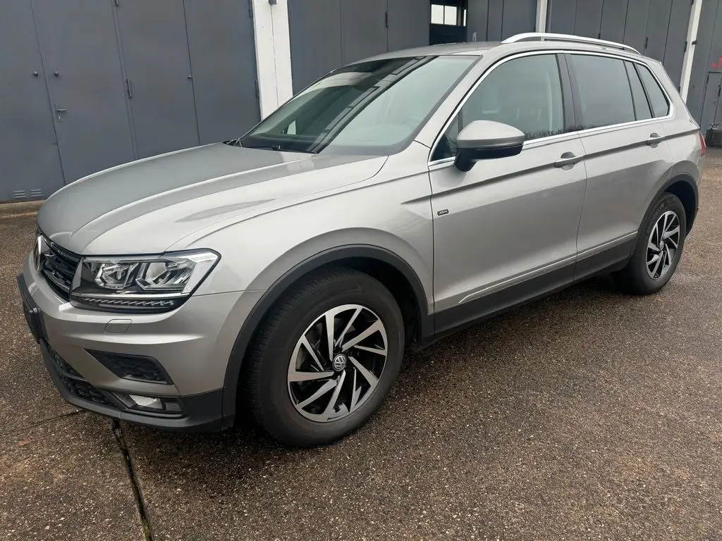 Photo 1 : Volkswagen Tiguan 2019 Petrol