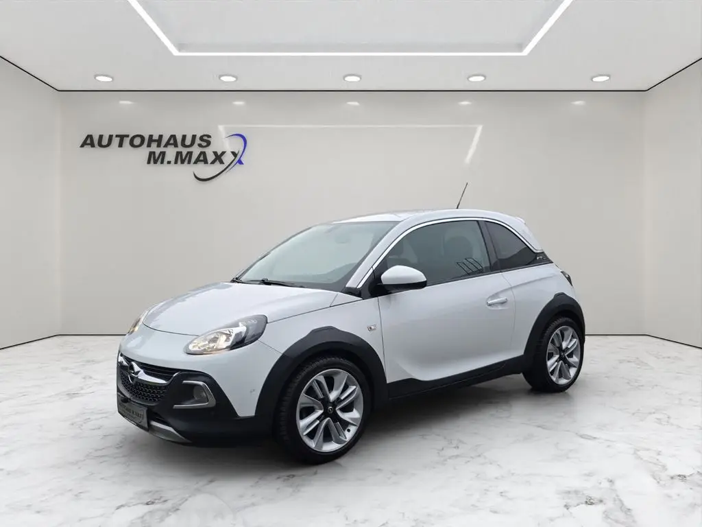 Photo 1 : Opel Adam 2015 Petrol