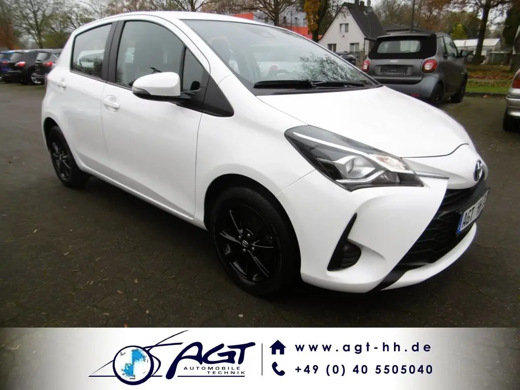 Photo 1 : Toyota Yaris 2020 Petrol