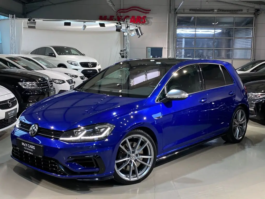 Photo 1 : Volkswagen Golf 2017 Petrol