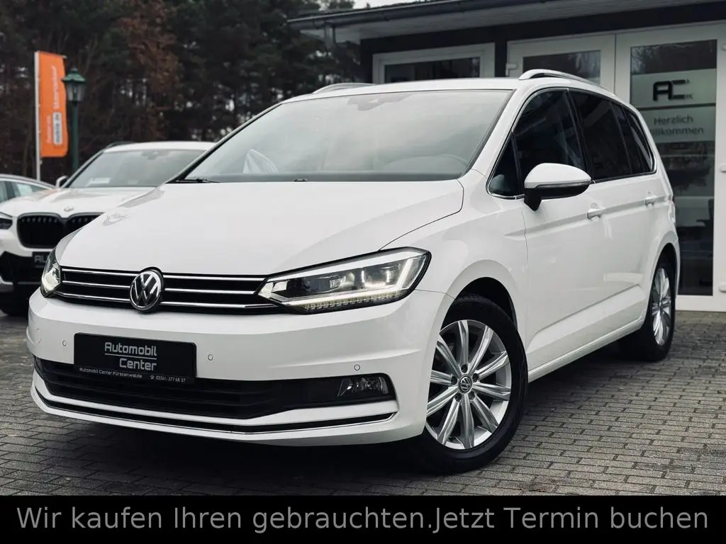 Photo 1 : Volkswagen Touran 2017 Essence