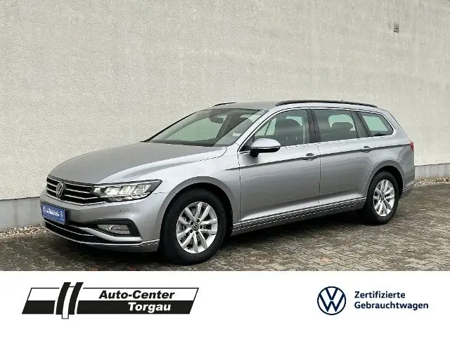 Photo 1 : Volkswagen Passat 2022 Diesel