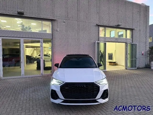 Photo 1 : Audi Q3 2023 Petrol