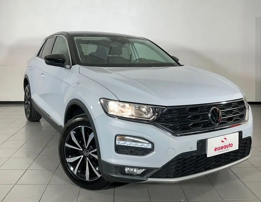 Photo 1 : Volkswagen T-roc 2021 Petrol