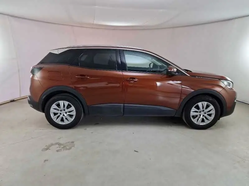 Photo 1 : Peugeot 3008 2019 Diesel