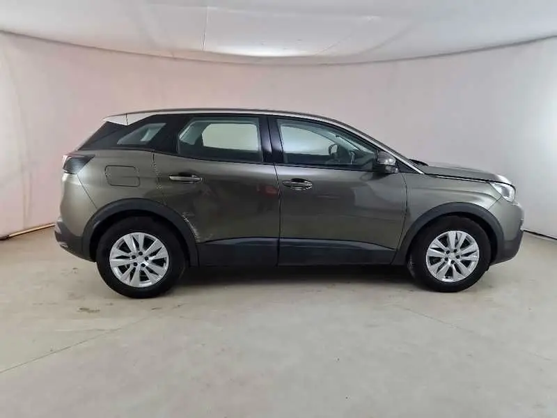 Photo 1 : Peugeot 3008 2020 Diesel