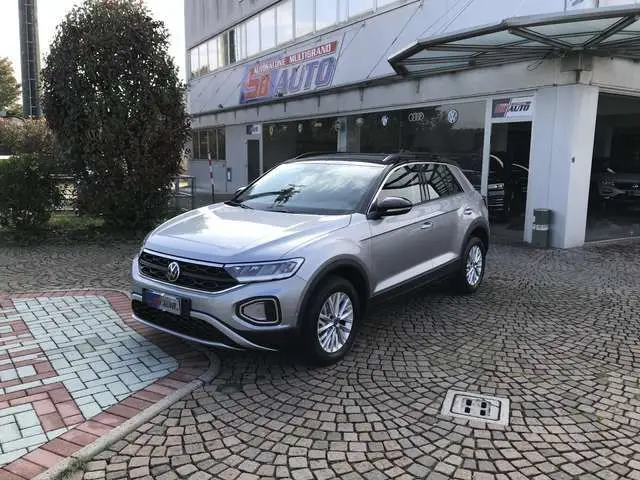 Photo 1 : Volkswagen T-roc 2024 Petrol