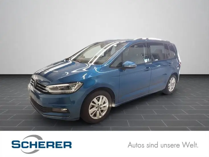 Photo 1 : Volkswagen Touran 2023 Petrol