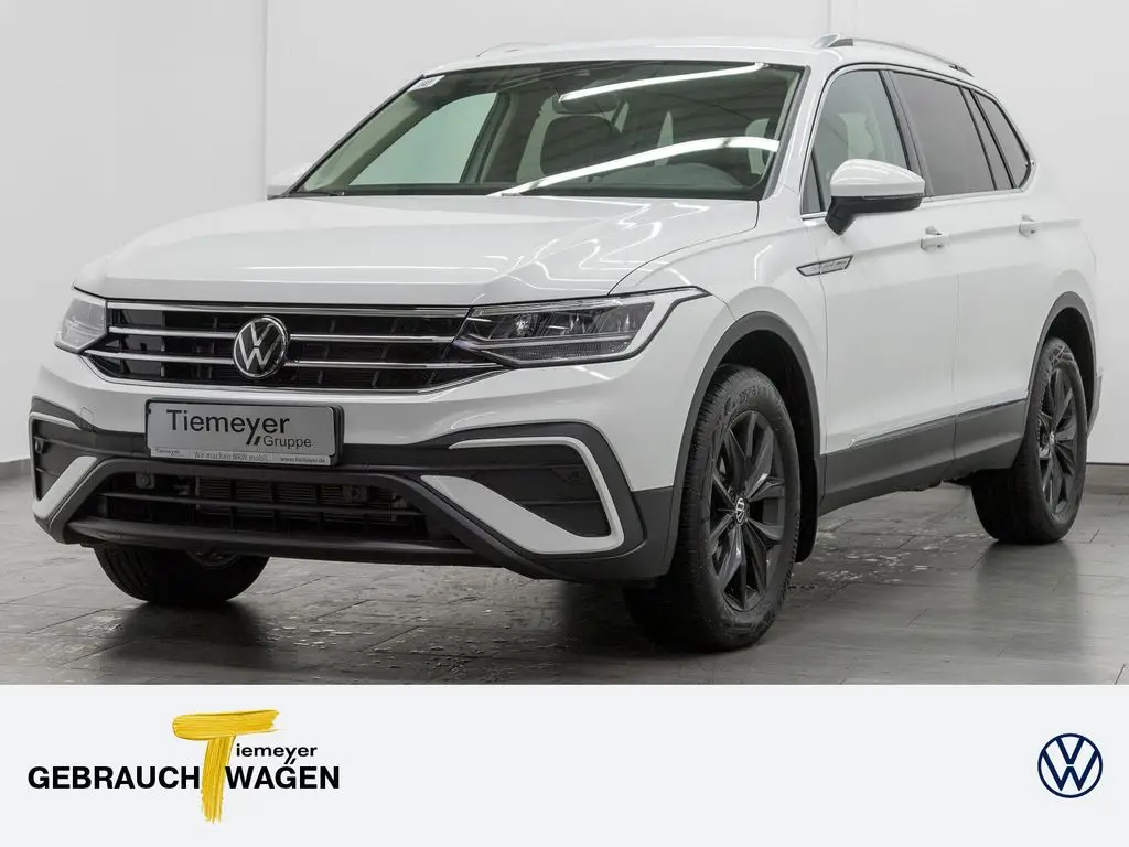 Photo 1 : Volkswagen Tiguan 2024 Petrol