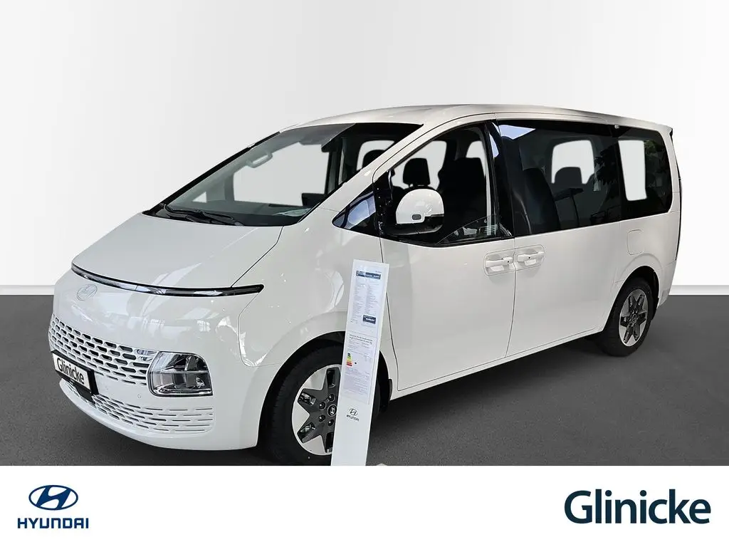 Photo 1 : Hyundai Staria 2024 Hybride