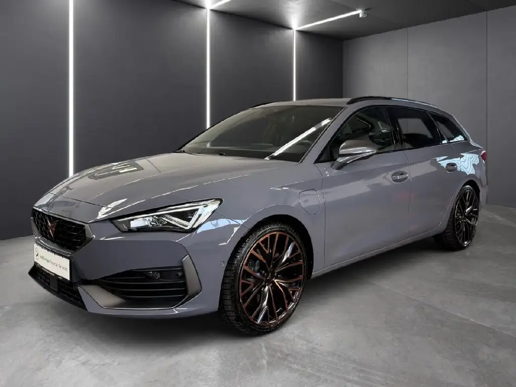 Photo 1 : Cupra Leon 2023 Hybrid