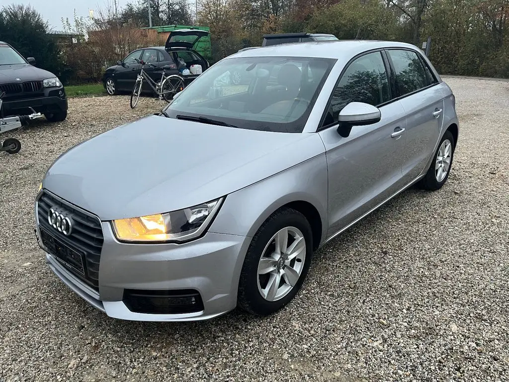 Photo 1 : Audi A1 2015 Diesel