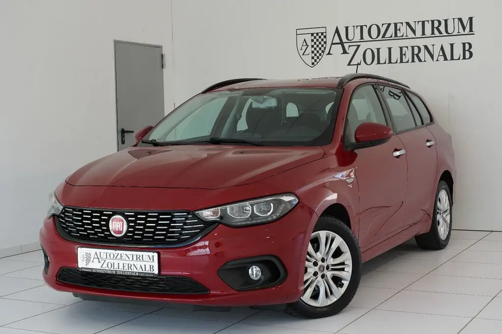 Photo 1 : Fiat Tipo 2017 Petrol