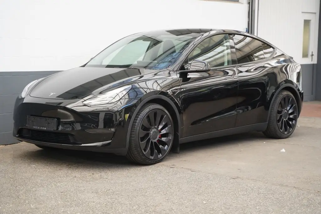 Photo 1 : Tesla Model Y 2022 Non renseigné