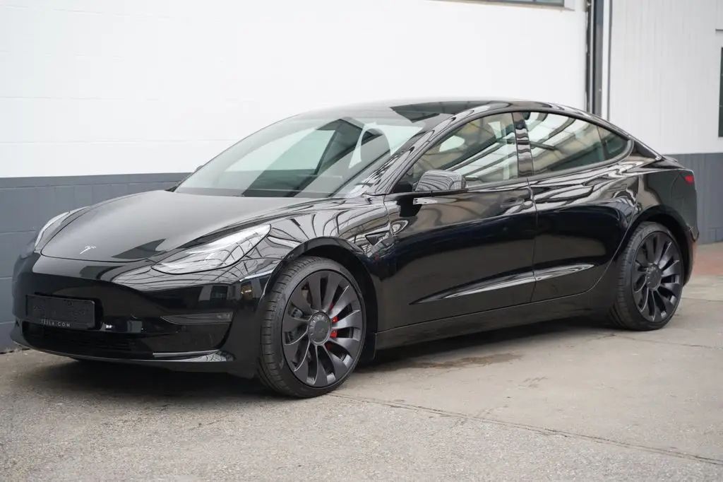 Photo 1 : Tesla Model 3 2022 Non renseigné