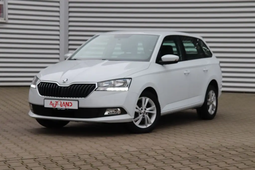 Photo 1 : Skoda Fabia 2021 Essence