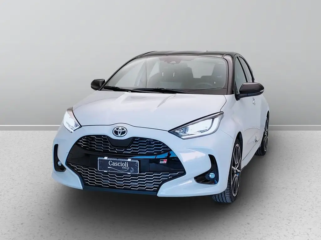 Photo 1 : Toyota Yaris 2023 Hybrid