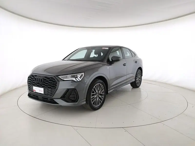 Photo 1 : Audi Q3 2022 Autres