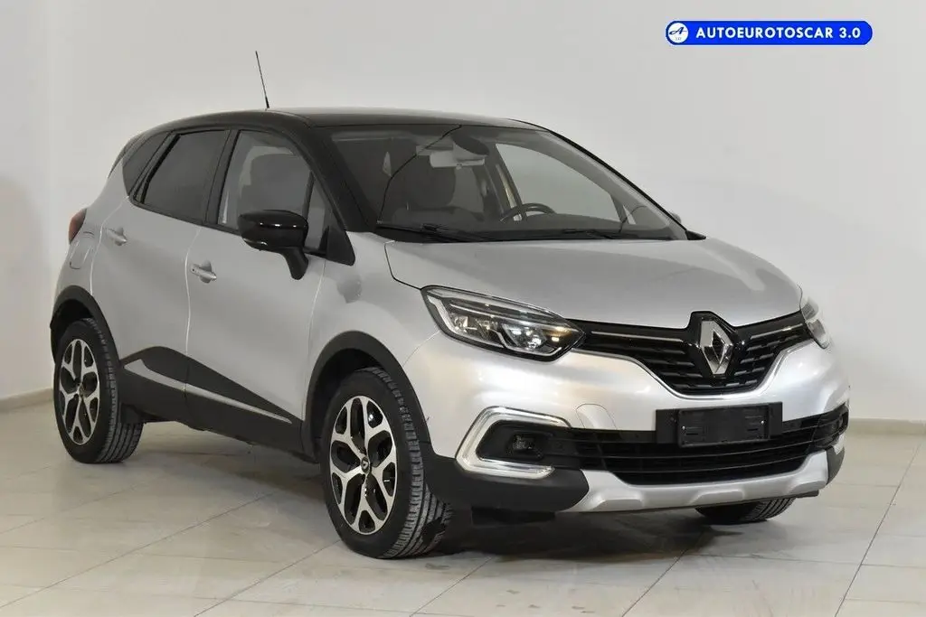 Photo 1 : Renault Captur 2019 Essence