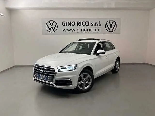 Photo 1 : Audi Q5 2020 Hybride