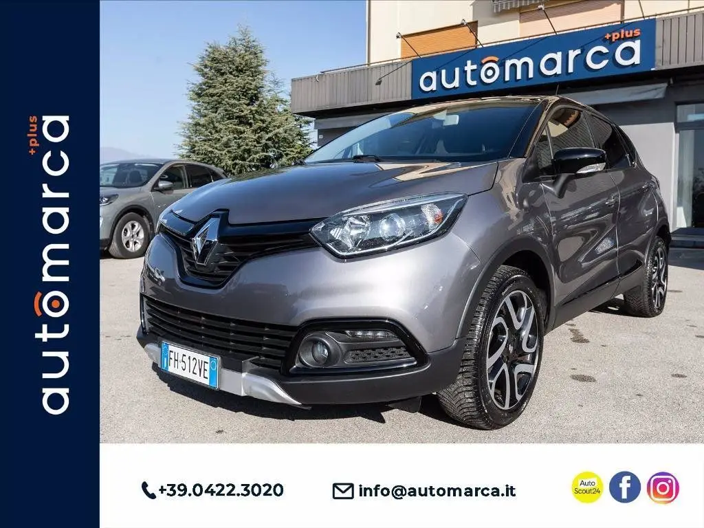 Photo 1 : Renault Captur 2017 Essence