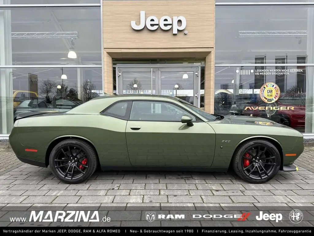 Photo 1 : Dodge Challenger 2024 Essence