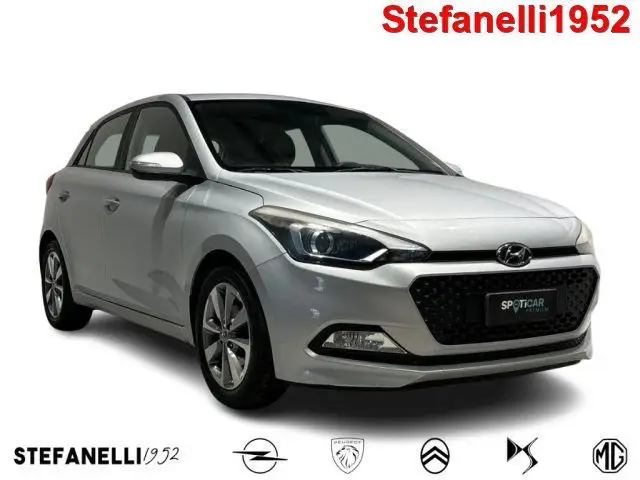 Photo 1 : Hyundai I20 2016 Petrol