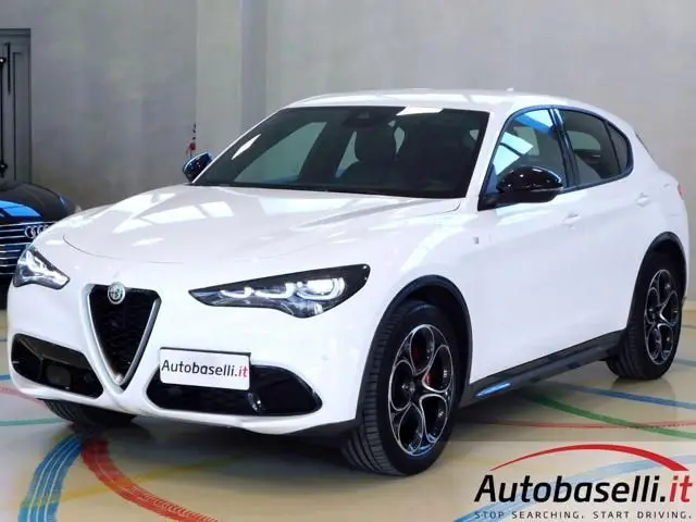 Photo 1 : Alfa Romeo Stelvio 2023 Diesel