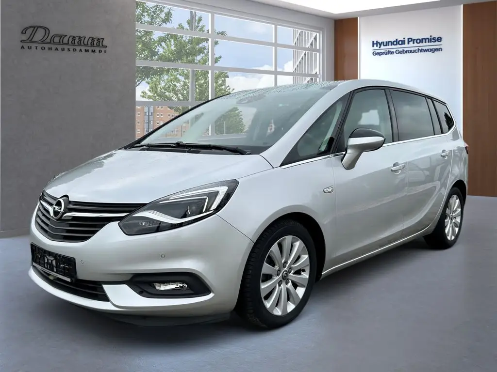 Photo 1 : Opel Zafira 2019 Diesel