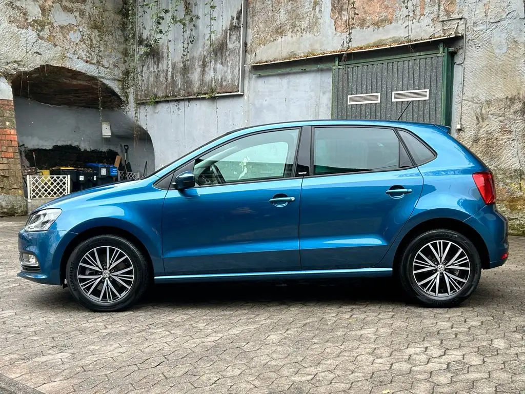 Photo 1 : Volkswagen Polo 2017 Petrol