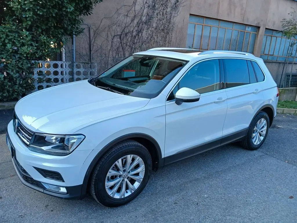 Photo 1 : Volkswagen Tiguan 2016 Petrol