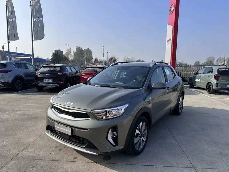 Photo 1 : Kia Stonic 2022 Hybride