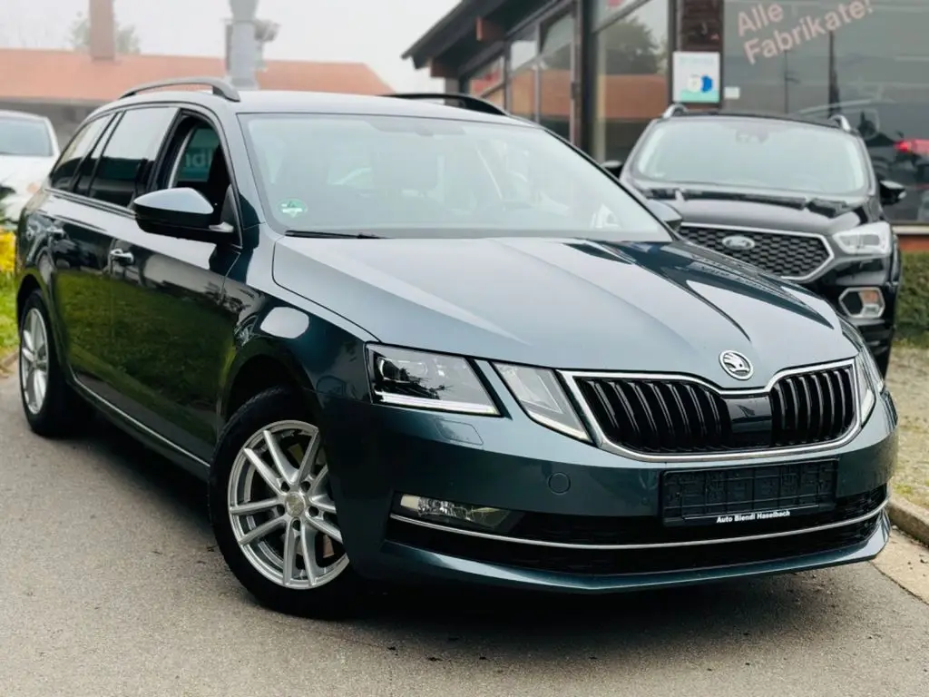 Photo 1 : Skoda Octavia 2019 Petrol