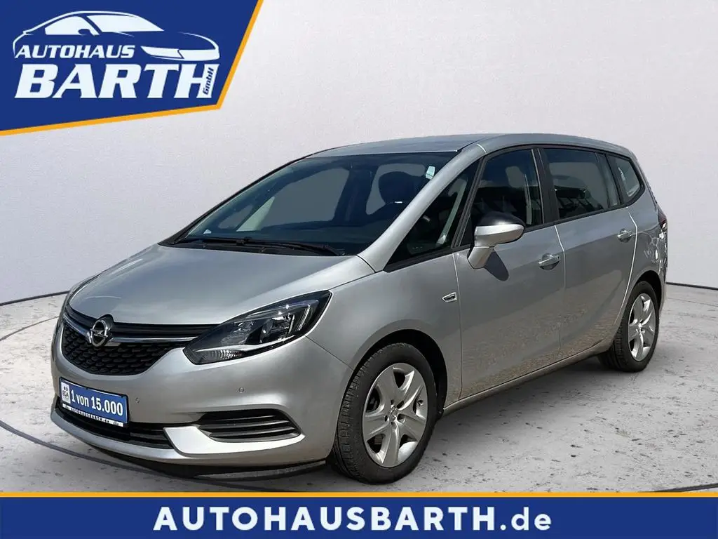 Photo 1 : Opel Zafira 2017 Diesel