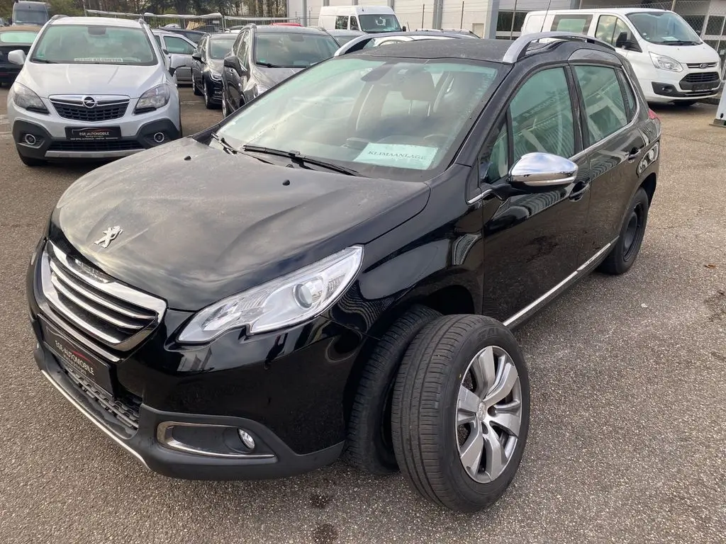 Photo 1 : Peugeot 2008 2015 Petrol