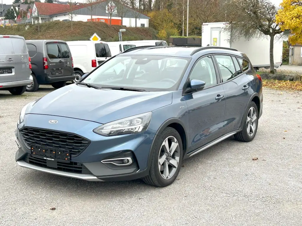 Photo 1 : Ford Focus 2021 Diesel