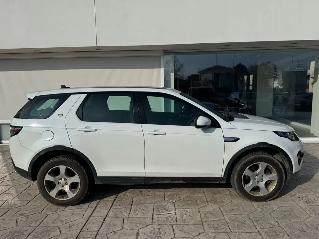 Photo 1 : Land Rover Discovery 2018 Diesel