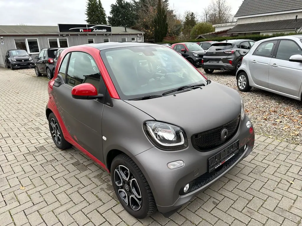 Photo 1 : Smart Fortwo 2019 Petrol