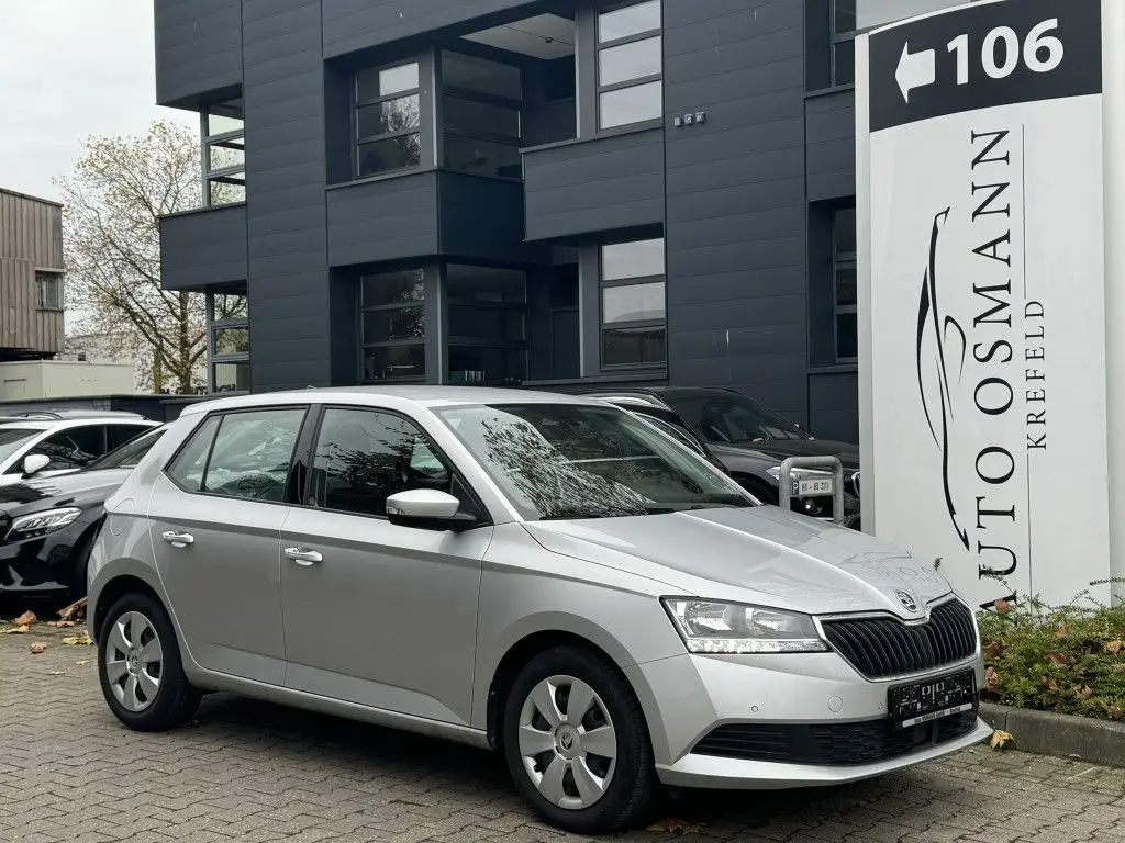 Photo 1 : Skoda Fabia 2019 Essence