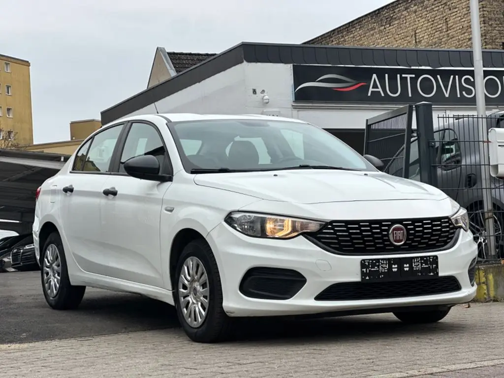 Photo 1 : Fiat Tipo 2017 Essence