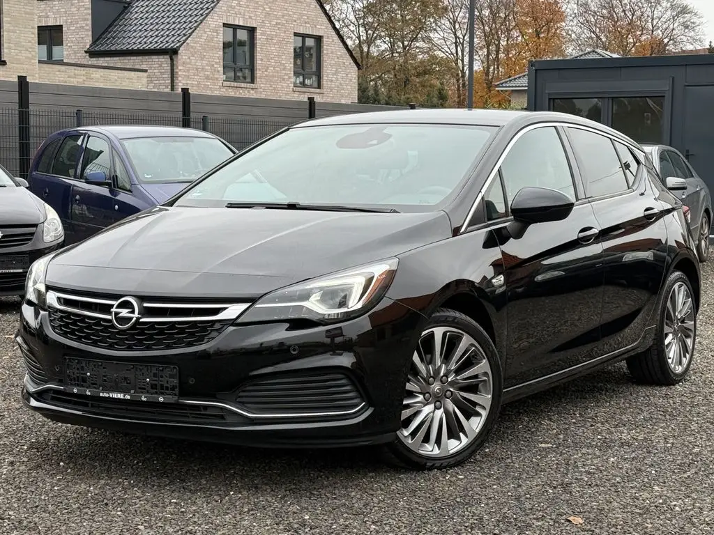 Photo 1 : Opel Astra 2019 Essence