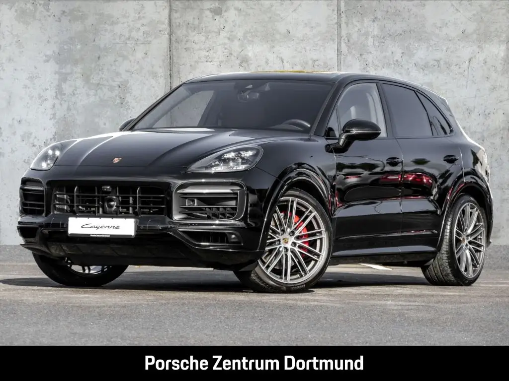 Photo 1 : Porsche Cayenne 2023 Essence