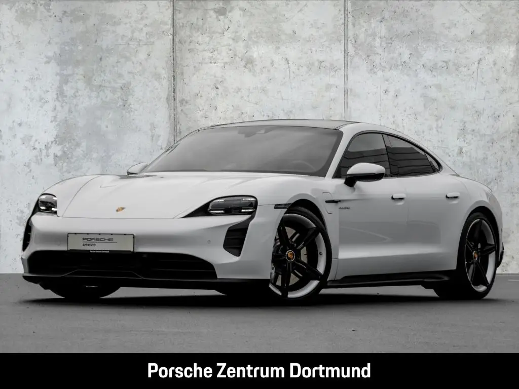 Photo 1 : Porsche Taycan 2021 Non renseigné