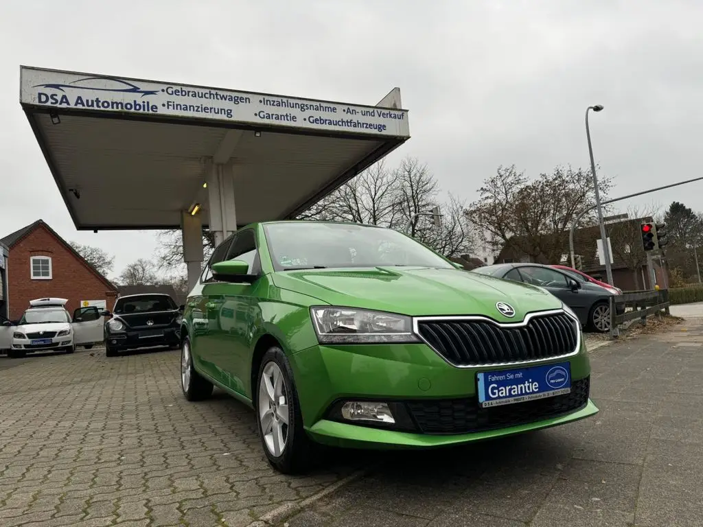 Photo 1 : Skoda Fabia 2018 Petrol